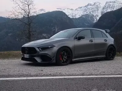 Käytetty Mercedes A45 AMG AMG 421 HP (309 kW) 2020 Harmaa Sedan