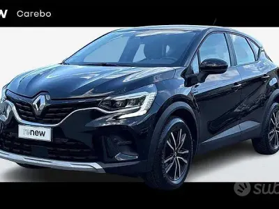 Usado Renault Captur Zen 101 CV (74 kW) 2021 Negro SUV