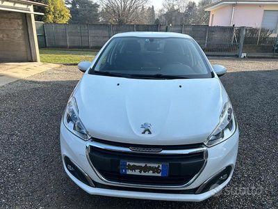 Usata Peugeot 208 82 CV (60 kW) 2018 Bianco Utilitaria