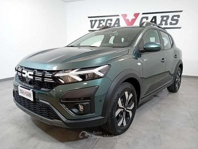 Usata Dacia Sandero Expression 91 CV (66 kW) 2025 Verde Berlina