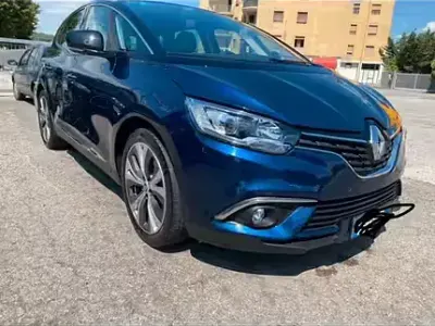 Usata Renault Scénic III 110 CV (80 kW) 2017 Blu Monovolume