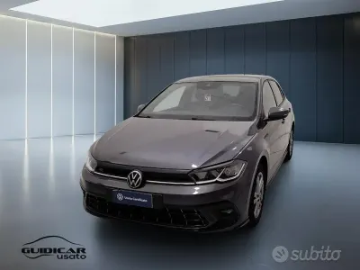Usata VW Polo R-line 95 CV (69 kW) 2023 Grigio Utilitaria