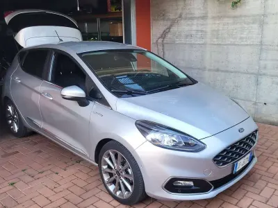 Usata Ford Fiesta Vignale 125 CV (91 kW) 2021 Argento Utilitaria