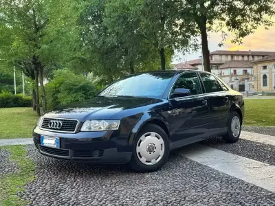 Usata Audi A4 Comfort 130 CV (95 kW) 2002 Nero Berlina