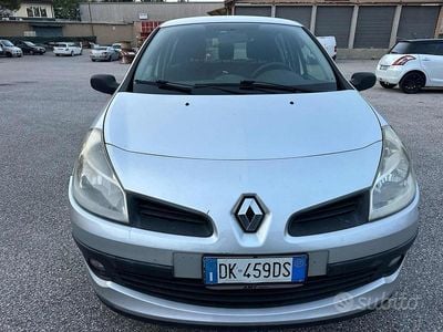 Renault Clio II
