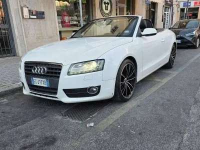 Usata Audi A5 Cabriolet Ambiente 170 CV (125 kW) 2010 Bianco Cabrio