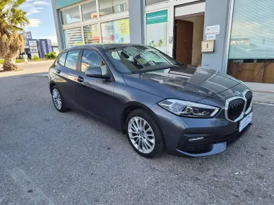 Usata BMW 116 Advantage 116 CV (85 kW) 2021 Grigio Utilitaria