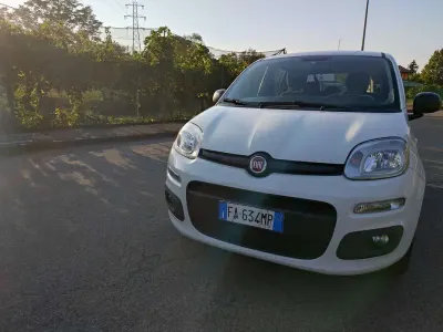 Usata Fiat Panda Easy 69 CV (50 kW) 2015 Bianco Utilitaria