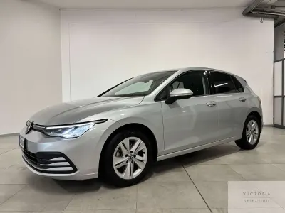 Second-hand VW Golf VII Life 150 CP (110 kW) 2021 Argintiu Hatchback