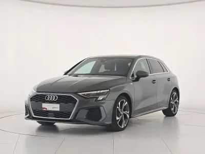 Usata Audi A3 S-Line 150 CV (110 kW) 2023 Grigio Berlina