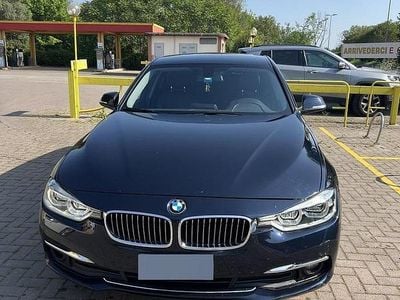 Usata BMW 320 Luxury Line 190 CV (139 kW) 2015 Blu Station wagon