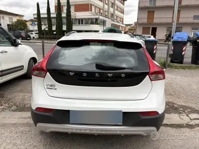 Usata Volvo V40 CC 115 CV (84 kW) 2014 Bianco Station wagon