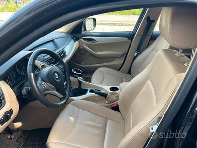 Usata BMW X1 143 CV (105 kW) 2010 Nero SUV