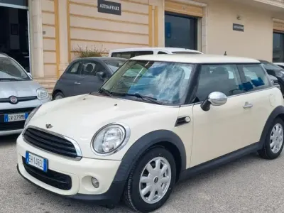 Usata Mini One D 89 CV (65 kW) 2012 Bianco Utilitaria