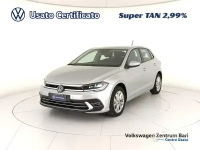 Usata VW Polo Style 95 CV (69 kW) 2025 Argento Utilitaria