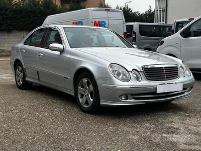 Grigio Usata 2006 Mercedes E280 Avantgarde Berlina | 4800 € (Cara)
