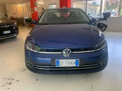 Usata VW Polo Style 95 CV (69 kW) 2025 Blu met. Utilitaria