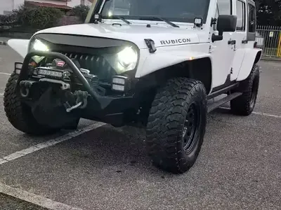 Usata Jeep Wrangler Rubicon 177 CV (130 kW) 2011 Bianco SUV