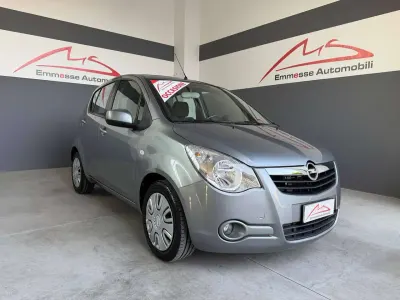 Usata Opel Agila Enjoy 94 CV (69 kW) 2013 Grigio metallizzato Utilitaria