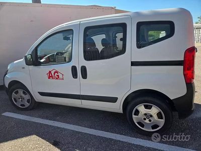 Usata Fiat Qubo Trekking 80 CV (58 kW) 2019 Bianco Monovolume