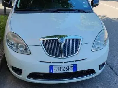 Usado Lancia Ypsilon