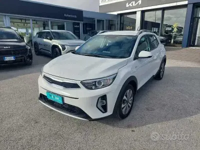Begagnad Kia Stonic Style 84 HK (61 kW) 2022 SUV