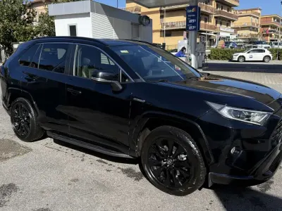 Usata Toyota RAV4 Hybrid Edition 245 CV (180 kW) 2021 SUV