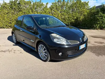 Usata Renault Clio II R.S. 200 CV (147 kW) 2006 Nero Berlina