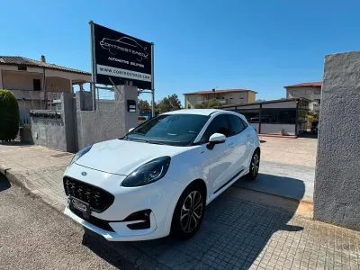 Begagnad Ford Puma ST-Line 125 HK (91 kW) 2023 Vit SUV