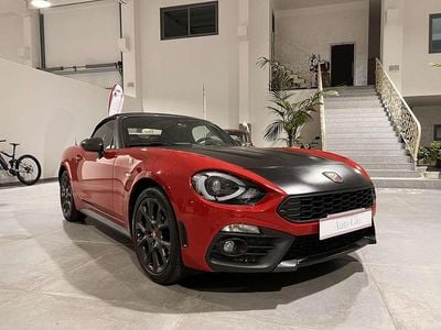 Usata Fiat 124 Spider 177 CV (130 kW) 2016 Rosso Cabrio