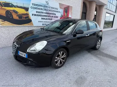Usata Alfa Romeo Giulietta Distinctive 105 CV (77 kW) 2012 Nero Utilitaria