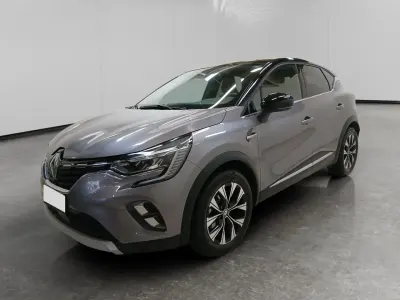 Usata Renault Captur Techno 145 CV (106 kW) 2023 Grigio SUV