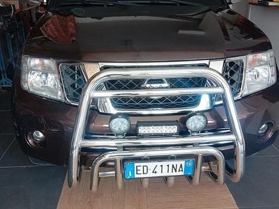 Begagnad Nissan Navara 231 HK (169 kW) 2010 Brun Pickup