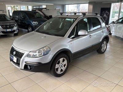 Usata Fiat Sedici Emotion 107 CV (78 kW) 2006 Grigio SUV