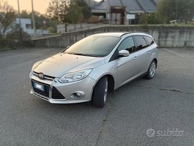 Begagnad Ford Focus 115 HK (84 kW) 2013 Grå Kombi