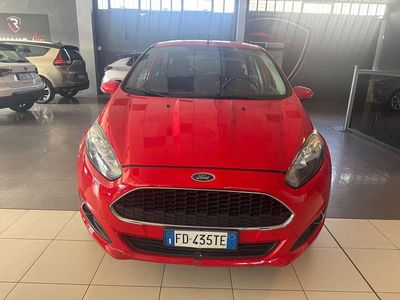 Usata Ford Fiesta 75 CV (55 kW) 2016 Rosso Berlina