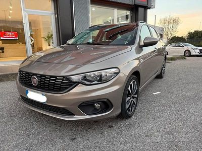 Occasion Fiat Tipo Easy 120 ch (88 kW) 2017 Gris Break