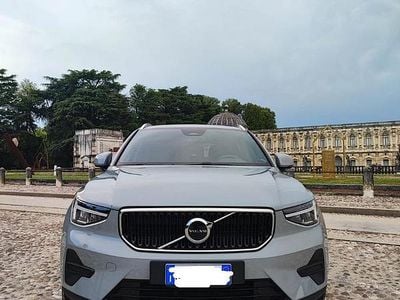 Usata Volvo XC40 Core 163 CV (119 kW) 2025 Grigio SUV