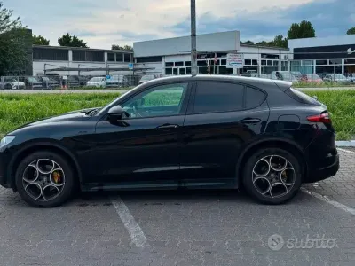 Usata Alfa Romeo Stelvio 190 CV (139 kW) 2021 Nero SUV
