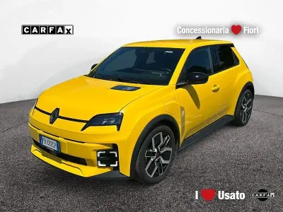 Usata Renault 5 E-Tech Urban 89 kW (122 CV) 2025 Giallo Utilitaria