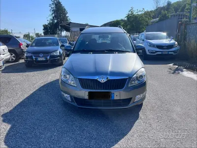 Usata Skoda Roomster Style 86 CV (63 kW) 2011 Grigio Monovolume