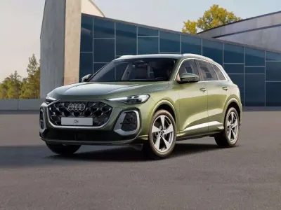 Nuova Audi Q5 S-Line 204 CV (150 kW) 2026 Verde distretto metallizzato SUV