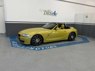 Begagnad BMW Z4 265 HK (194 kW) 2006 Gul Cab