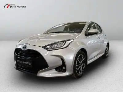 Usata Toyota Yaris Hybrid Trend 116 CV (85 kW) 2022 Aregento Berlina