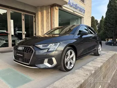 Usata Audi A3 Advanced 116 CV (85 kW) 2023 Grigio Berlina