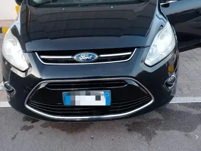 Usata Ford C-MAX Titanium 115 CV (84 kW) 2013 Nero Monovolume