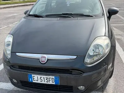Usata Fiat Punto Evo 75 CV (55 kW) 2011 Nero Utilitaria