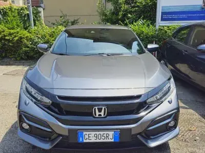 Usata Honda Civic Elegance 126 CV (92 kW) 2021 Berlina
