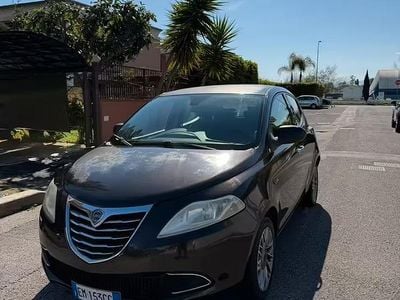 Usata Lancia Ypsilon 69 CV (50 kW) 2012 Utilitaria