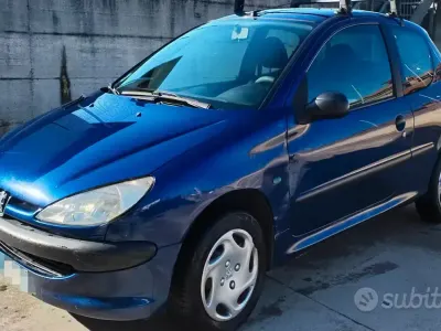 Usata Peugeot 206 60 CV (44 kW) 2002 Bluazzurro Berlina